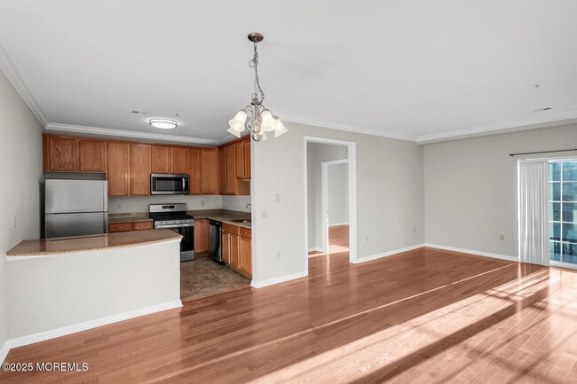 Building Photo - 325 Regency Pl