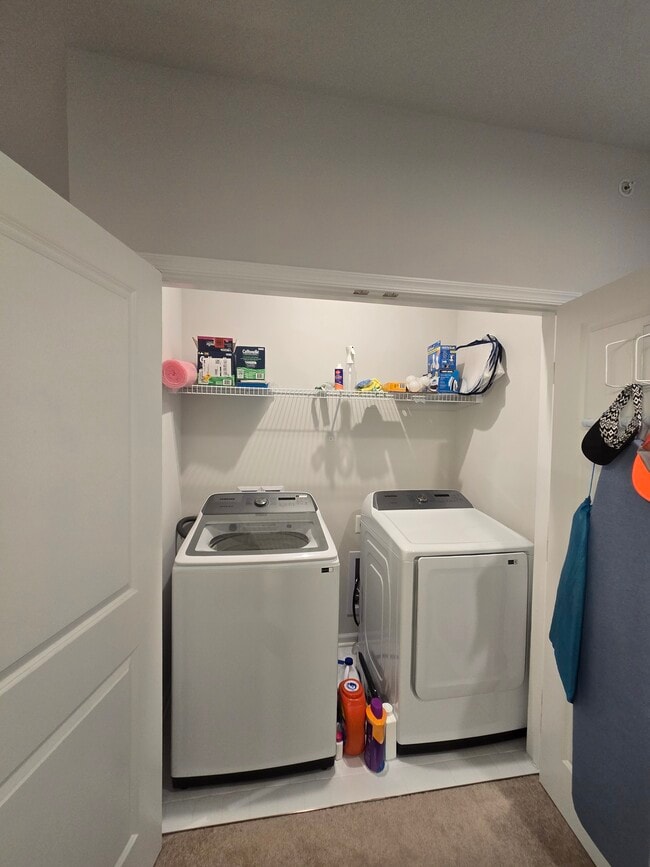 Building Photo - 9227 Magellan Pkwy