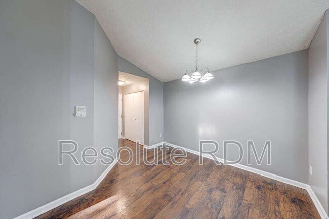 Building Photo - 4470 Village Ln