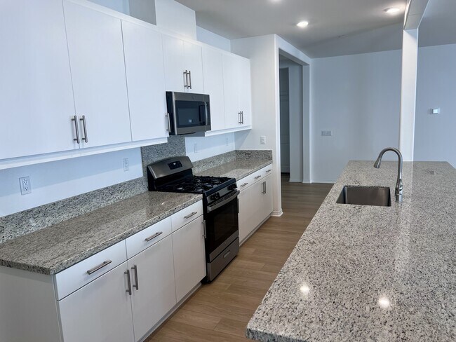 Building Photo - 30284 Truckee Cir