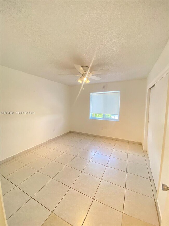 Building Photo - 3536 NE 168th St
