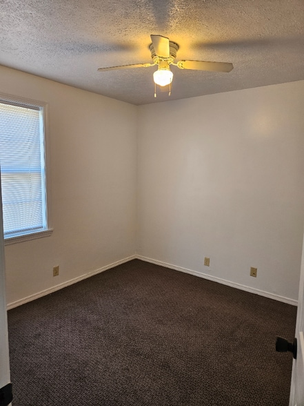 Building Photo - 2124 W Jackson St