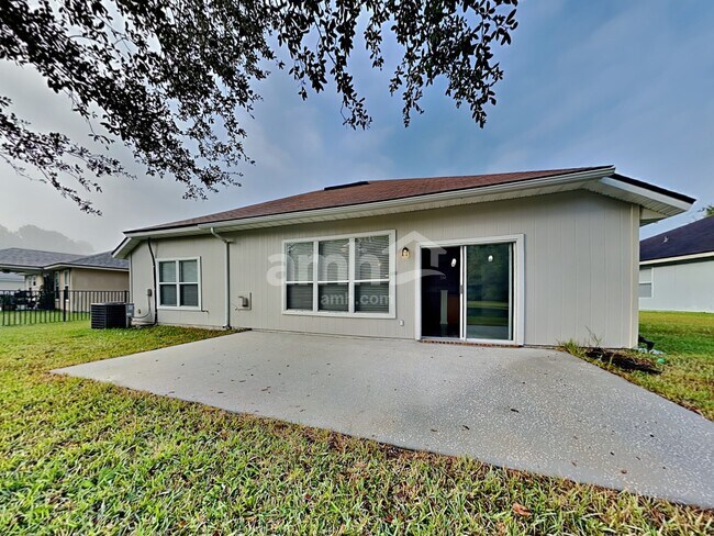 Building Photo - 14249 Fish Eagle Dr E