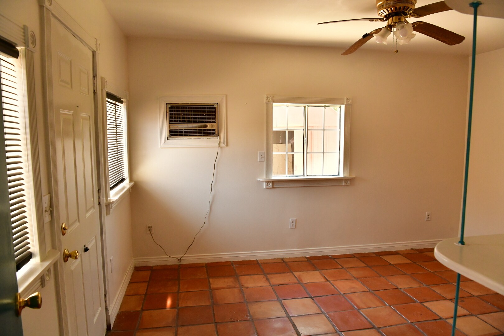 Building Photo - 1175 Cypress Ave