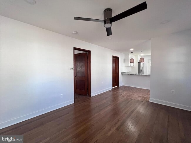 Building Photo - 5604 29th Ave