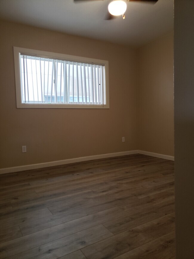 Building Photo - 13754 Sherman Way