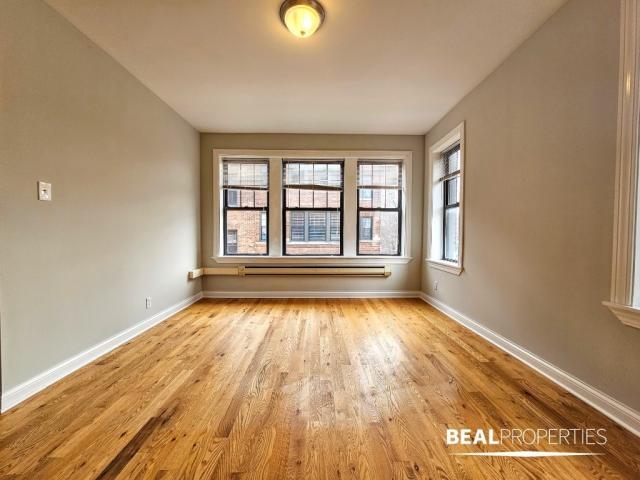 Building Photo - 1 bedroom in CHICAGO IL 60640