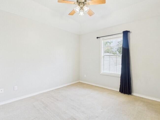 Building Photo - 3203 Von Trapp Ln
