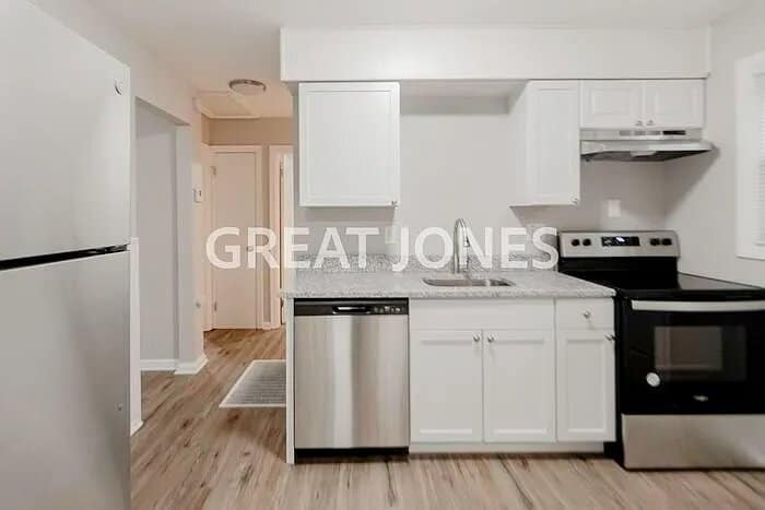 Building Photo - 2422 Wieck Dr