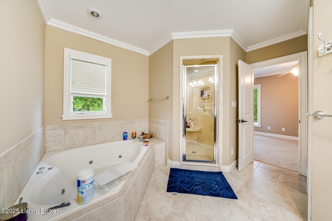 Building Photo - 12307 Ridgeview Dr