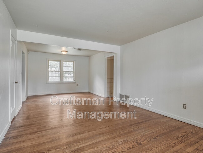Building Photo - 1711 Brighton Ave