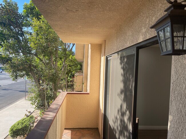Building Photo - 4750 SEPULVEDA Blvd