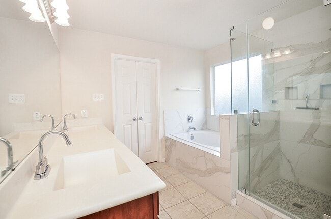 Building Photo - 26715 Mandrake Falls Ct