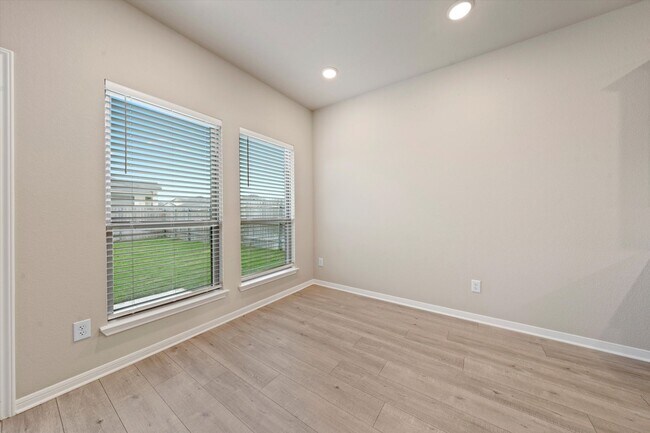 Building Photo - AVAILABLE NOW! Beautiful 3 Bedroom Home Located in Temple, Texas!