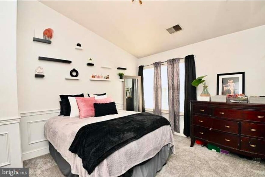 Owners Suite - 16889 Toms River Loop