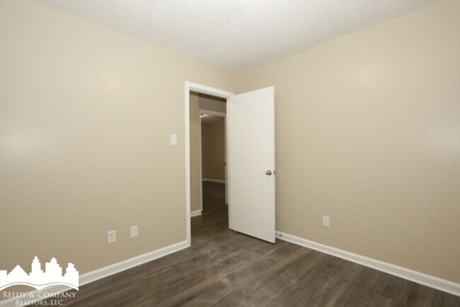 Building Photo - 4092 Maumee St