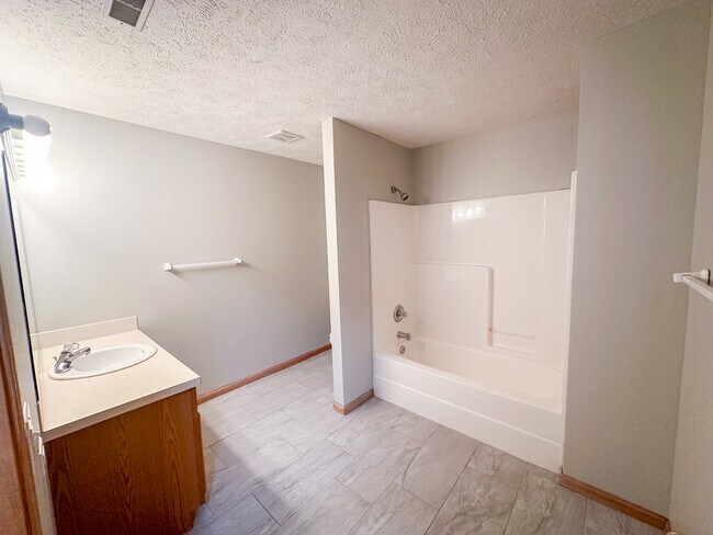Building Photo - 1727 N 57th Ave