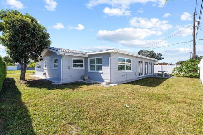 Building Photo - 11095 56th Ave N