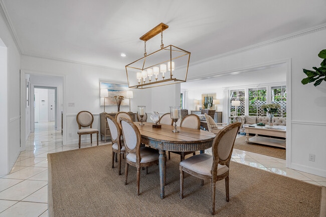 Building Photo - 241 List Rd