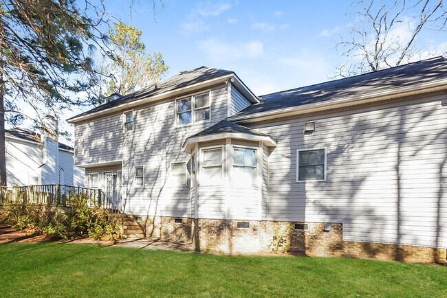 Building Photo - Spacious Two-Story Home in Aiken, SC