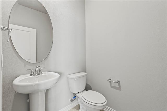 Building Photo - 3935 Worth Dr