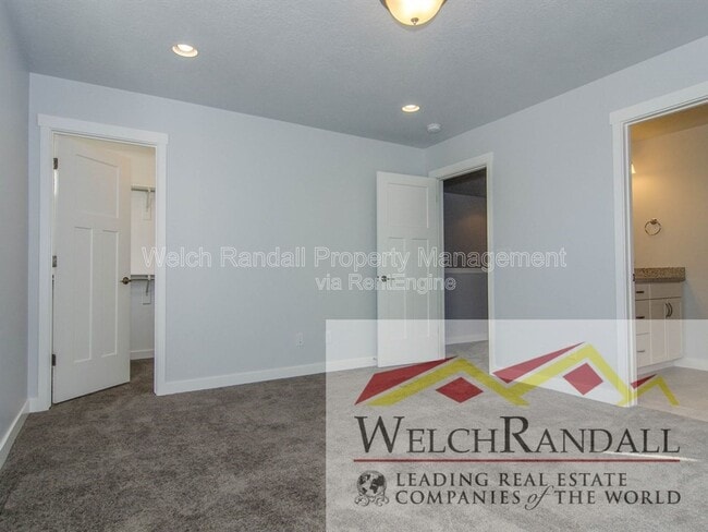 Building Photo - 1177 W Jackson Ave