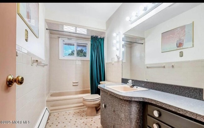 Building Photo - 4 Coral Way