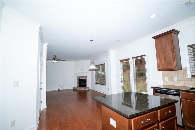 Building Photo - 2412 Harpers Way