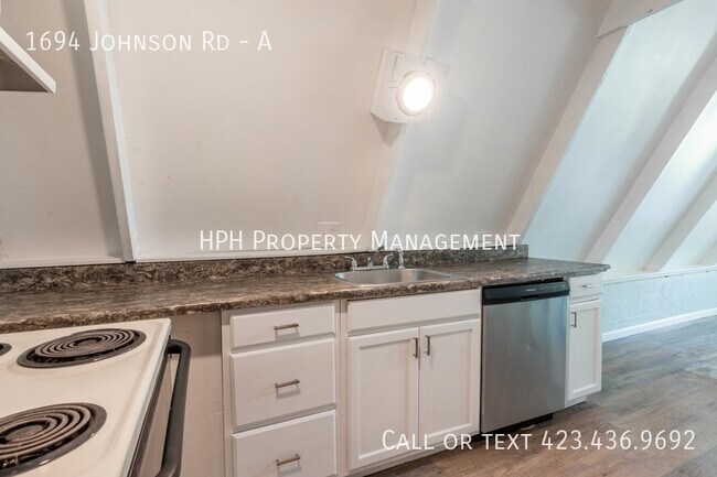 Building Photo - 1694 Johnson Rd