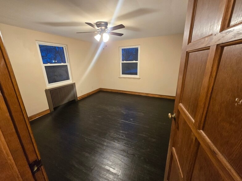 Building Photo - 459 W 3rd St