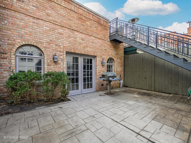 Building Photo - 1143 W Montana St