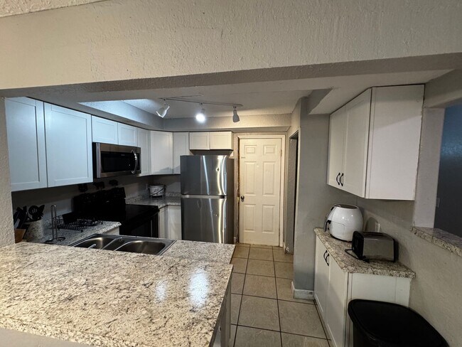 Building Photo - 8390 SW 101st Place Rd