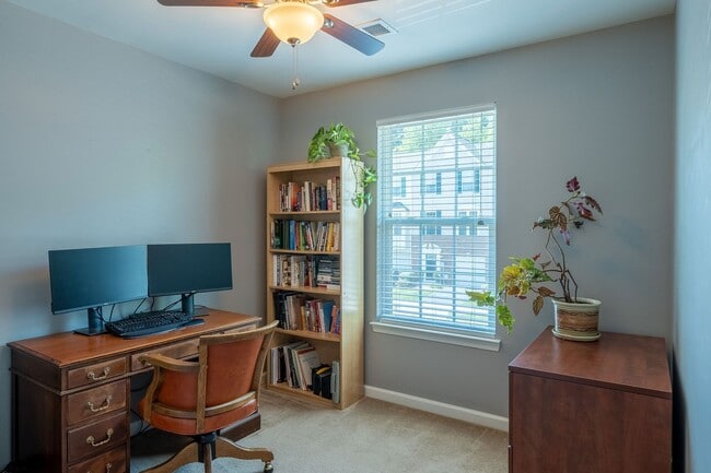 Building Photo - 1992 Asheville Dr