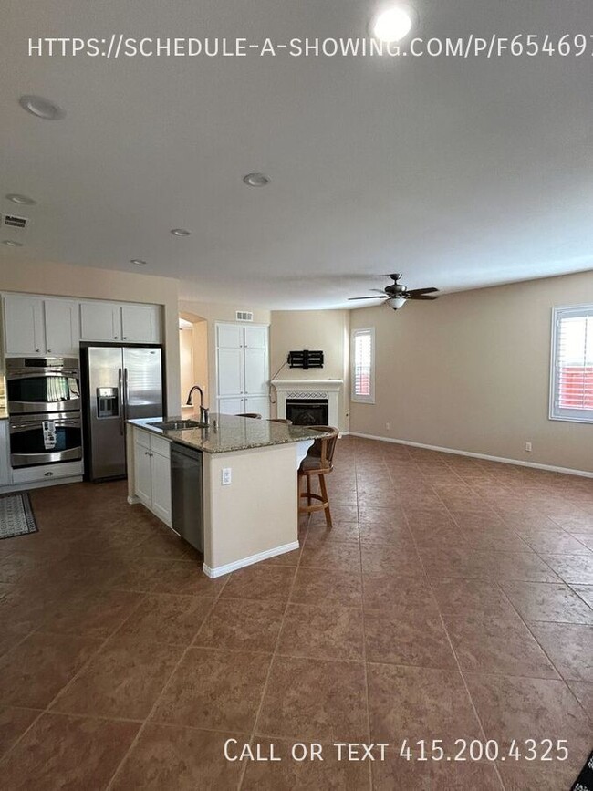 Building Photo - 30934 Crystalaire Dr