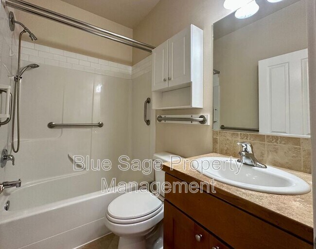 Building Photo - 50 Goldenrod Ln