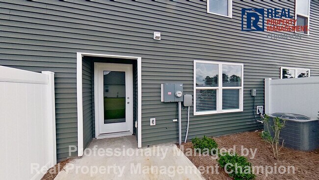Building Photo - 3110 Lobelia Ln