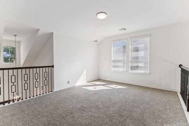 Building Photo - 12142 Buckaroo Ranch