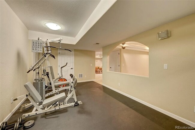 Building Photo - 22580 E Ridge Trail Dr