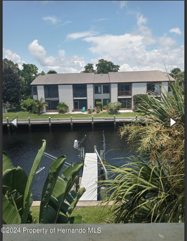 Building Photo - 200 Meres Blvd