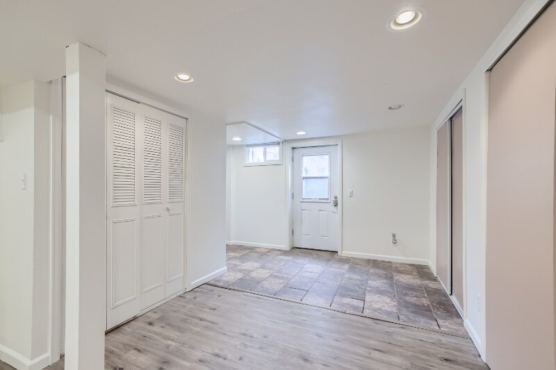 Building Photo - 12556 W 7th Ave