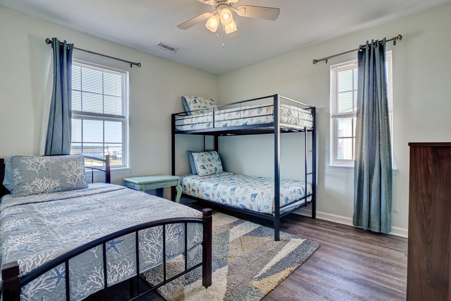 guest room - 237 Seashore Dr.