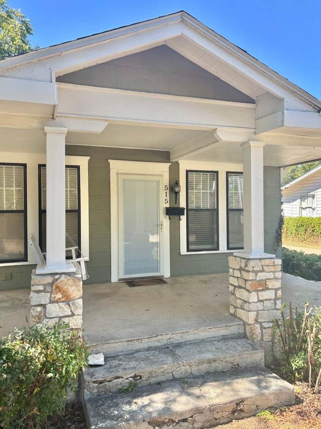 Building Photo - NOW AVAILABLE - Charming Home + Tons of Sp...