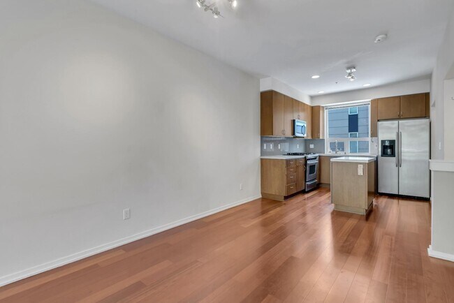 Building Photo - 15200 NE 81st Way