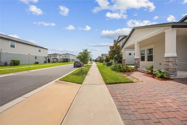 Building Photo - 16055 Silver Brk Wy