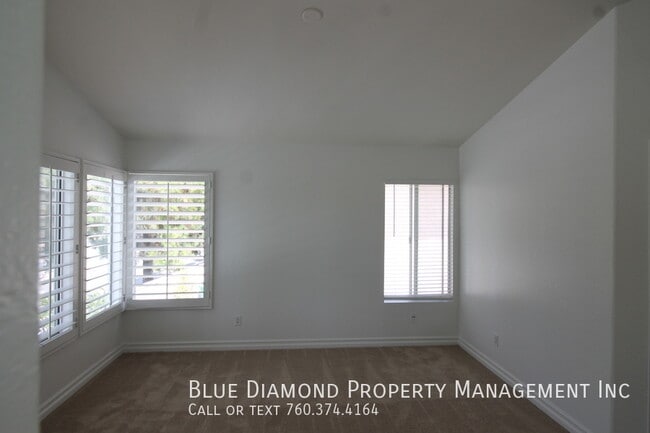 Building Photo - 801 Mosaic Cir