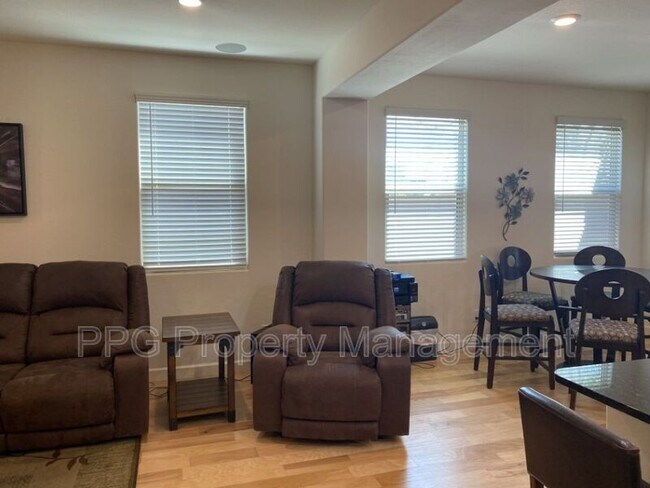 Building Photo - 4209 W Granite Basin Dr