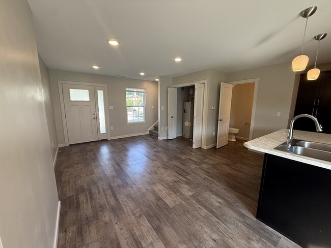 Building Photo - 106 Terrace Drive