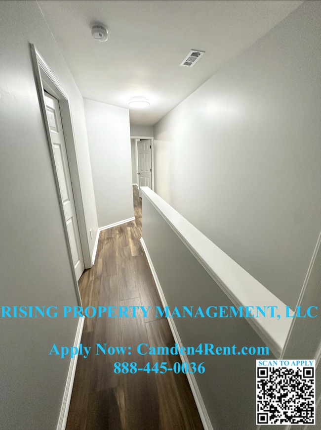 Building Photo - Newly Renovated 3 Bedroom 1.5 Bathroom hom...