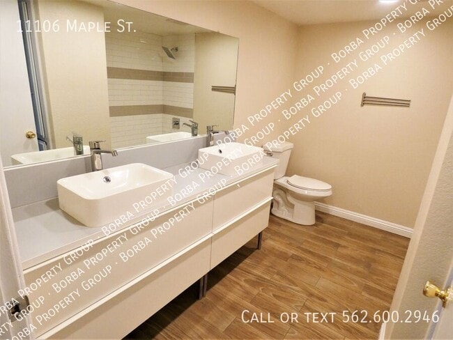 Building Photo - 11106 Maple St