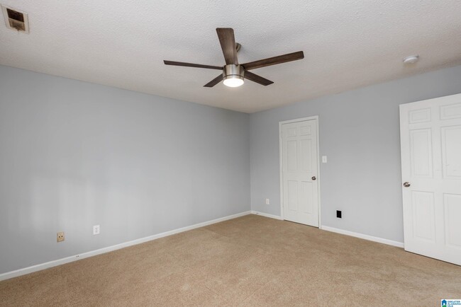 Building Photo - 2105 Arrow Leaf Dr